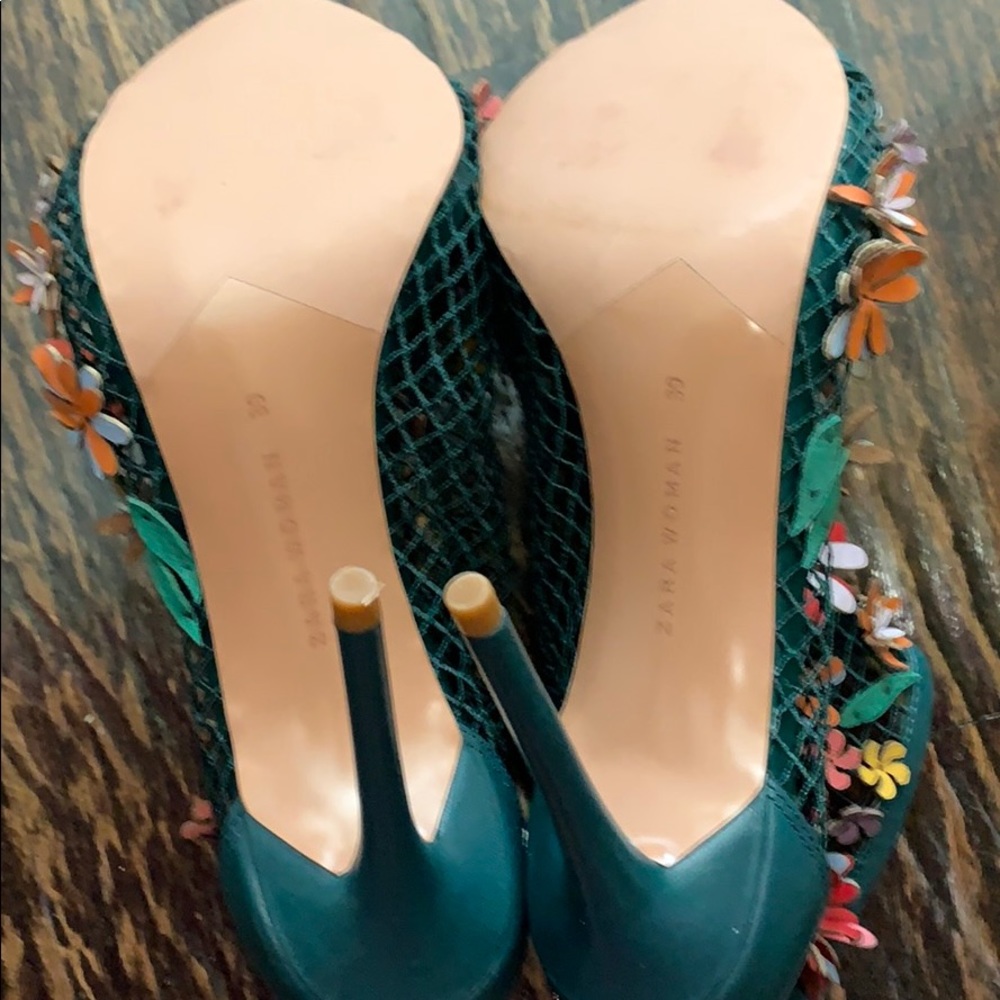 NWOT Zara Green Mesh Floral Bootie - Picture 4 of 5